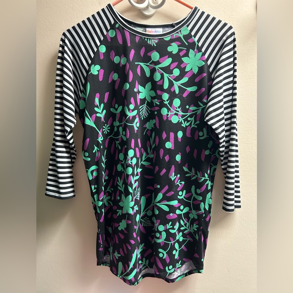 LuLaRoe Randy Double Pattern Baseball Tee - Size SMALL